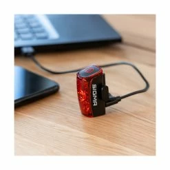 SIGMA Infinity éclairage Arrière à Batterie -Pneu De Vélo Importe Magasin 5E7FB724D0F08A524FF0071D9C58F8A9